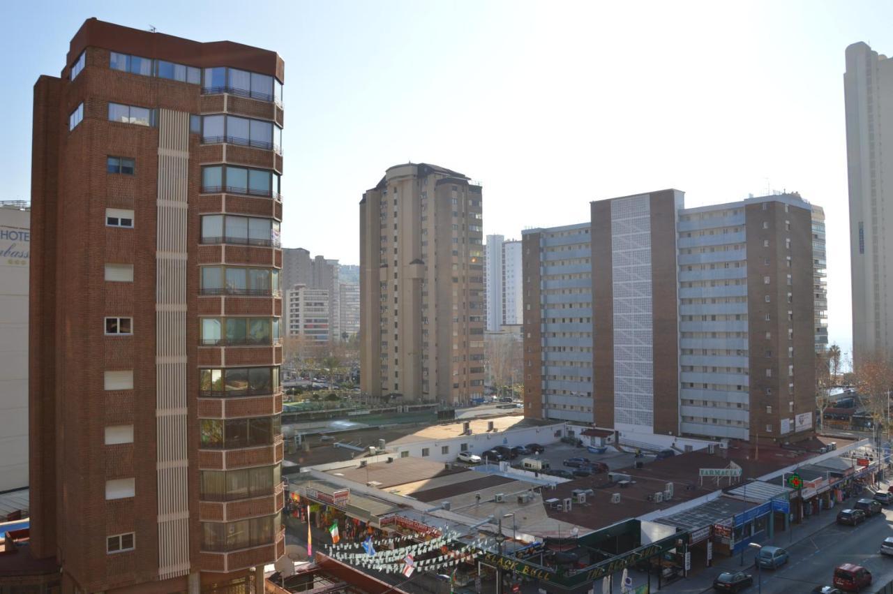 Apts Ara With Pool Benidorm Exteriér fotografie
