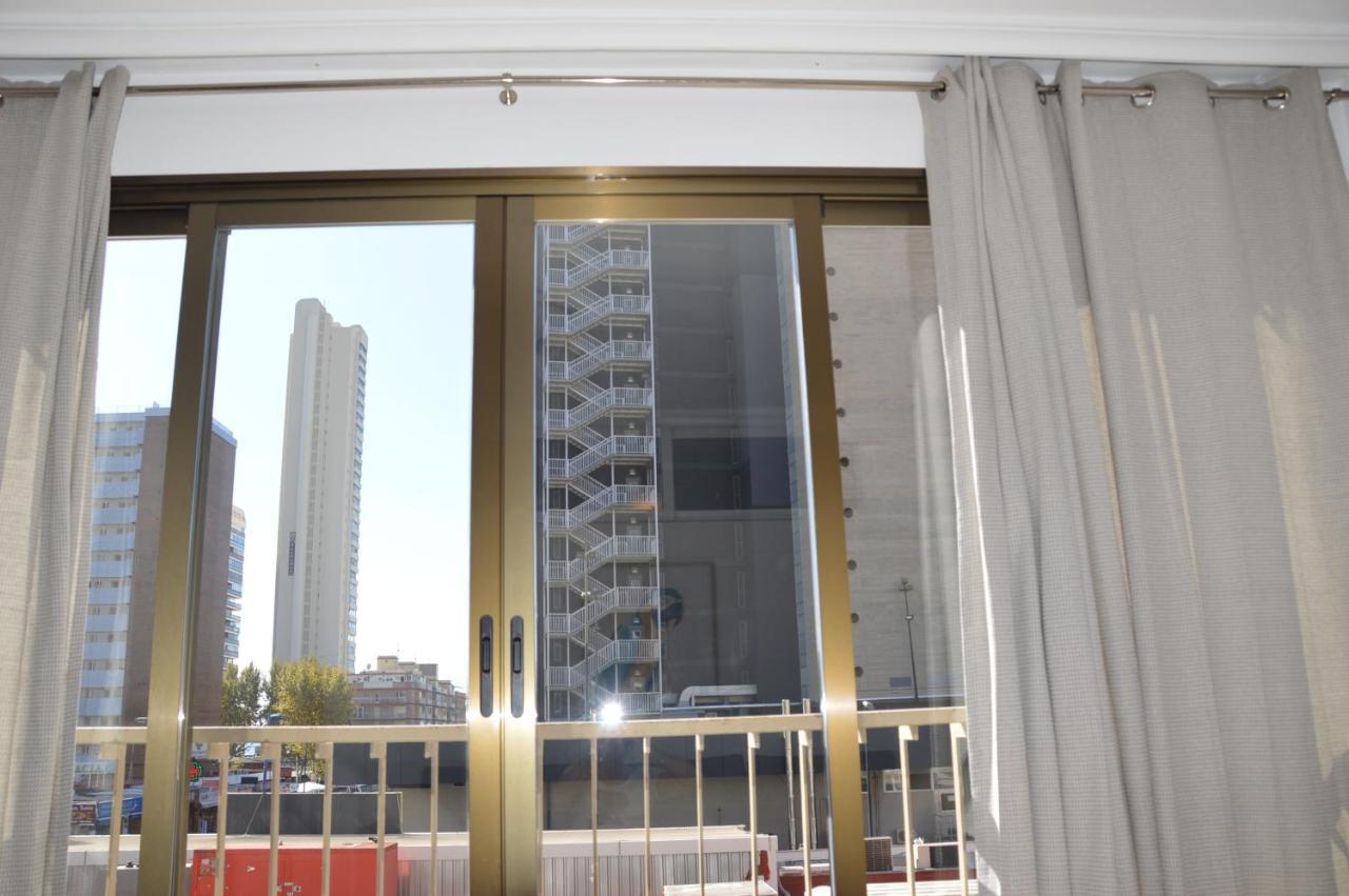 Apts Ara With Pool Benidorm Exteriér fotografie